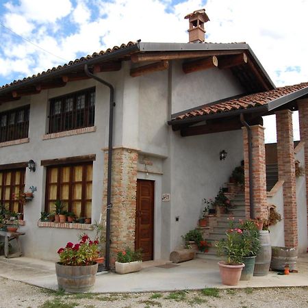 Agriturismo 'D Raine Montelupo Albese Exterior foto