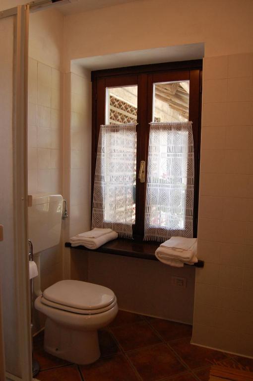 Agriturismo 'D Raine Montelupo Albese Cameră foto