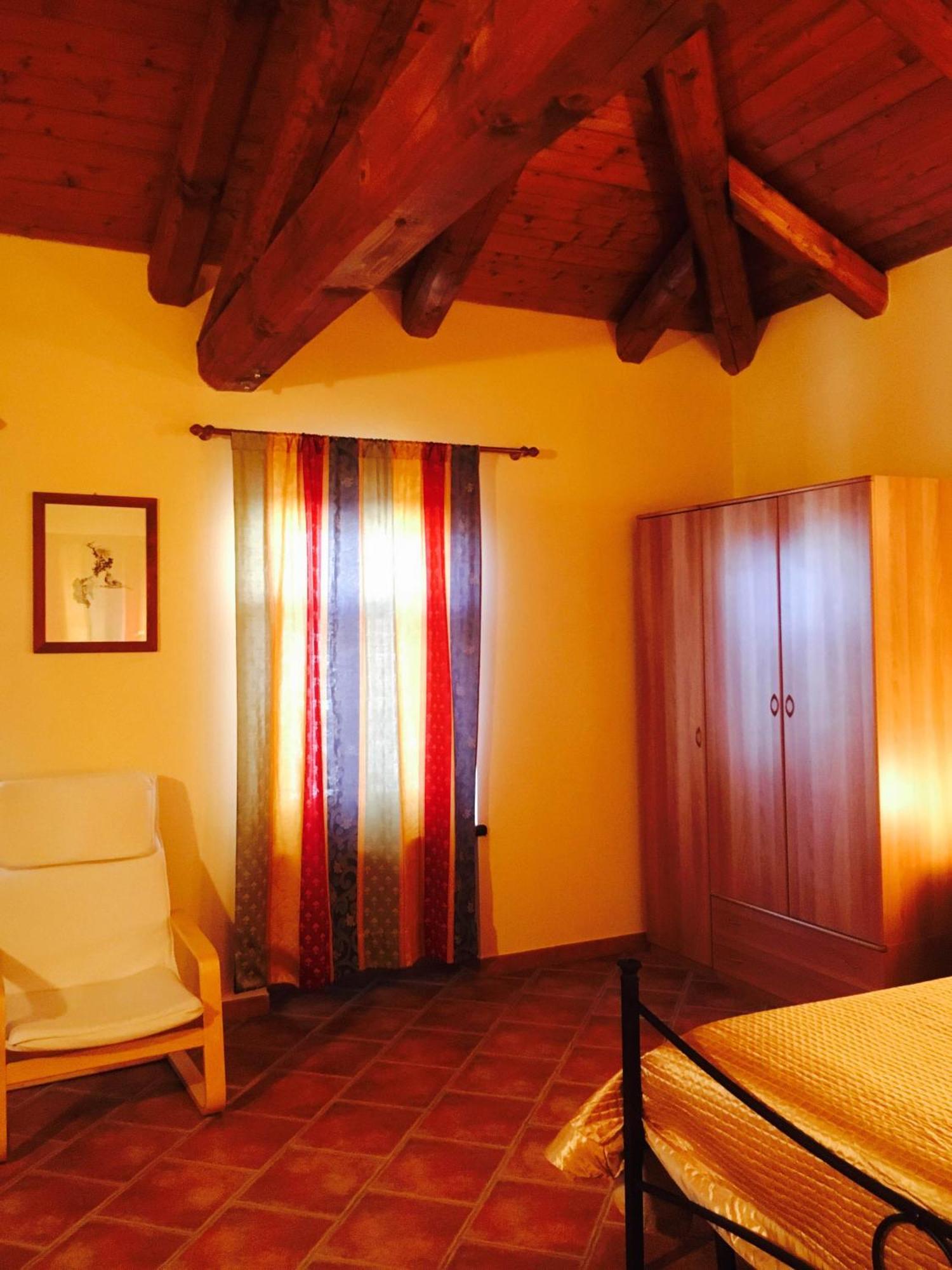 Agriturismo 'D Raine Montelupo Albese Exterior foto